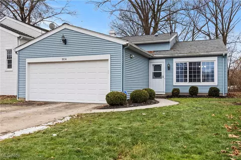 8834 Holly Ln, Olmsted Falls, OH 44138