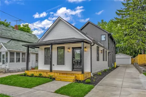 1971 W 77th St, Cleveland, OH 44102