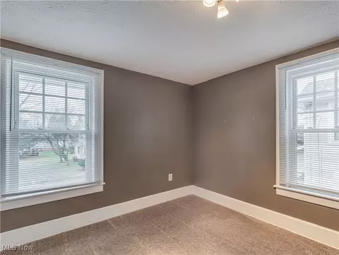 105 Devonshire Dr, Akron, OH 44312 photo 25