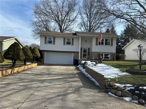 536 N Scranton St, Ravenna, OH 44266