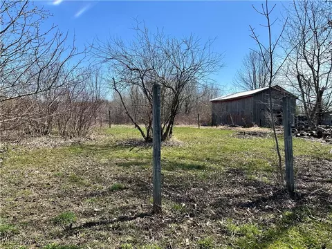2832 Maple Rd, Jefferson, OH 44047 photo 6
