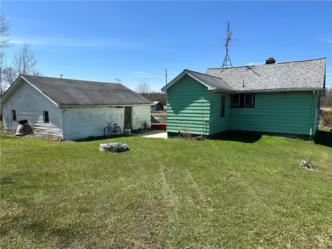 2832 Maple Rd, Jefferson, OH 44047 photo 5