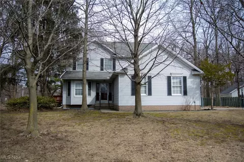 7677 Lucretia Ct, Mentor, OH 44060