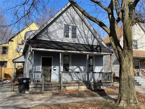 7113 Lockyear Ave, Cleveland, OH 44103