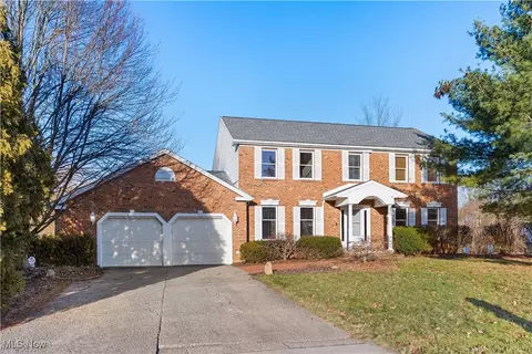491 Millbrook St, Canfield, OH 44406