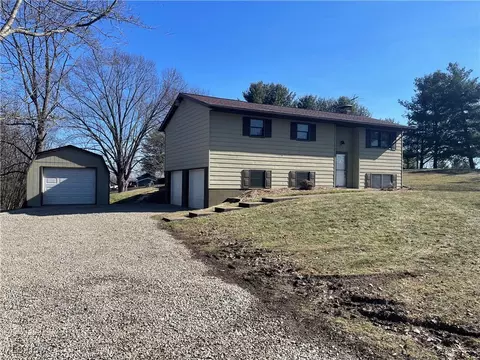 3135 Wayne Ridge Rd, Zanesville, OH 43701