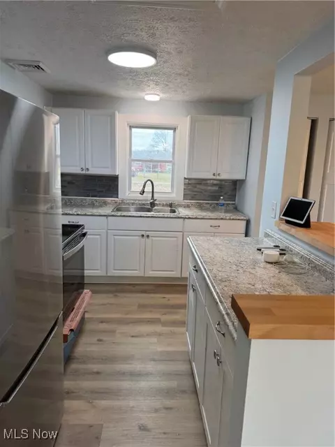 Kitchen - 336 E Oregon Ave, Sebring, OH 44672 photo 1 of 1