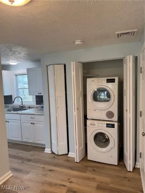 Other - 336 E Oregon Ave, Sebring, OH 44672 photo 1 of 11