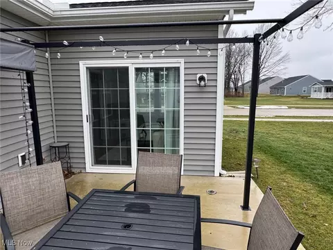278 Silver Spring Cir, Elyria, OH 44035 photo 47