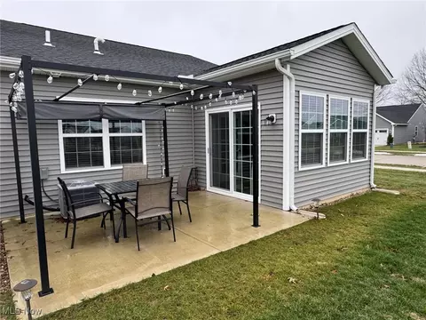 278 Silver Spring Cir, Elyria, OH 44035 photo 45