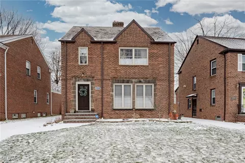2375 Eardley Rd, University Heights, OH 44118