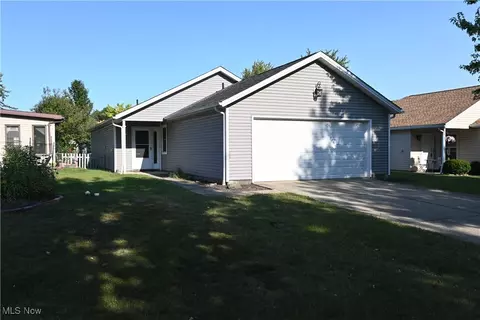1055 Brookfield Dr, Medina, OH 44256