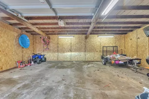 9601 Biddulph Rd, Brooklyn, OH 44144 photo 14