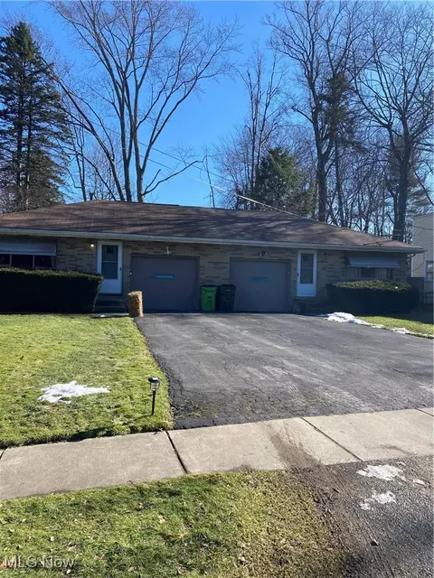 3497-3495 Marcella Ave, Stow, OH 44224