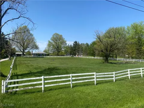 721 Garrison Rd, Ashtabula, OH 44004 photo 4