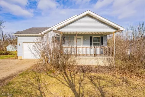 2643 Graham Rd, Stow, OH 44224