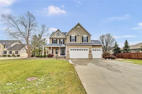 5142 Center Rd, Brunswick, OH 44212
