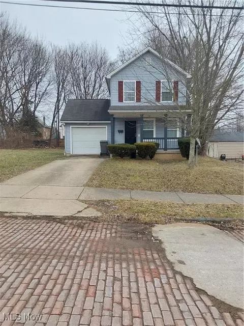 247 Ayers St, Youngstown, OH 44506