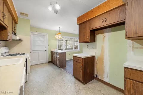 Kitchen - Undisclosed, Berea, OH 44017 photo 2 of 3