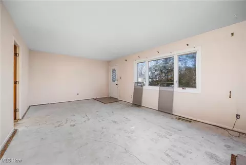 Living - Undisclosed, Berea, OH 44017 photo 3 of 6