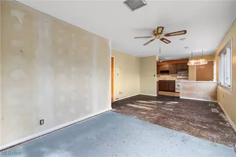 Living - Undisclosed, Berea, OH 44017 photo 6 of 6