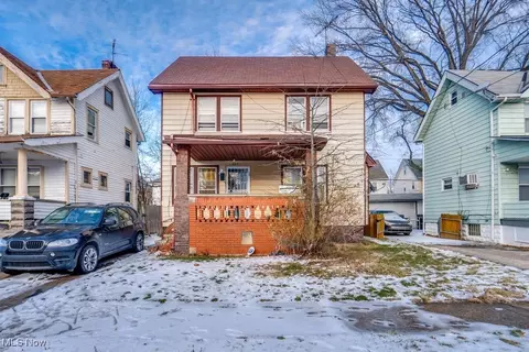 825 Rudyard Rd, Cleveland, OH 44110