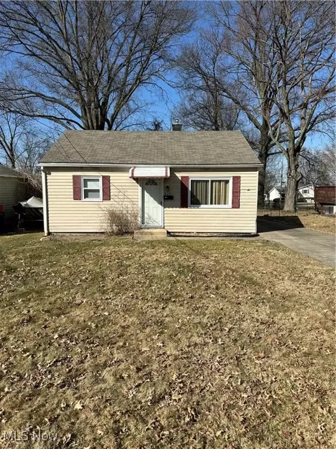 529 Franklin Ave, Barberton, OH 44203