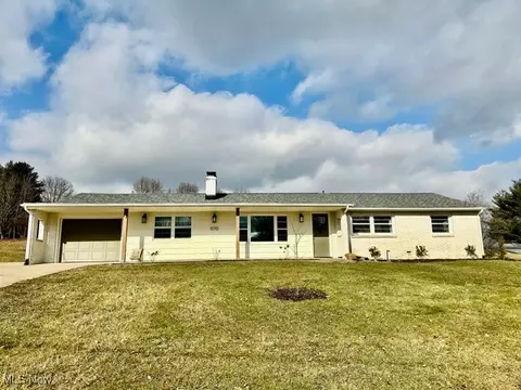 10701 Corundite Rd NW, Massillon, OH 44647