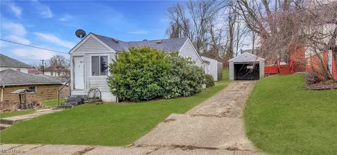 164 Ridgeway, Weirton, WV 26062