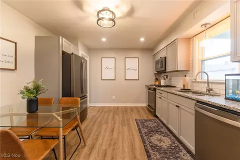 Kitchen - 238 Wilson St, Struthers, OH 44471 photo 1 of 3