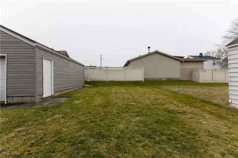 Exterior - 238 Wilson St, Struthers, OH 44471 photo 3 of 7