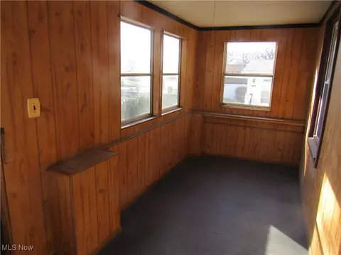 693 Cato Ave, Akron, OH 44310 photo 17