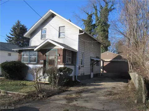 693 Cato Ave, Akron, OH 44310