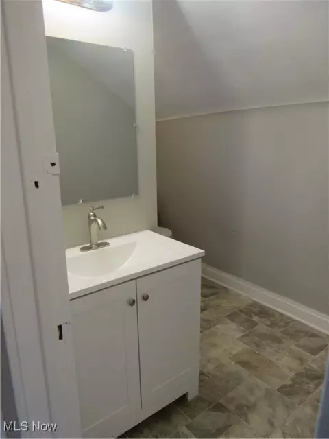 693 Cato Ave, Akron, OH 44310 photo 11
