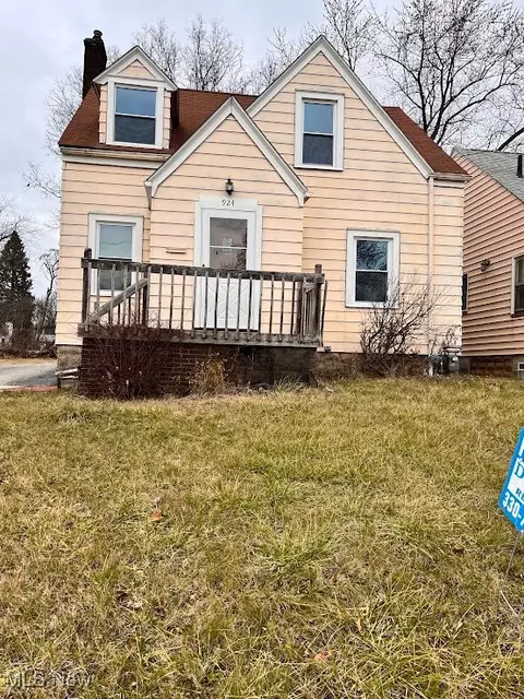 924 Catalina Ave, Youngstown, OH 44510