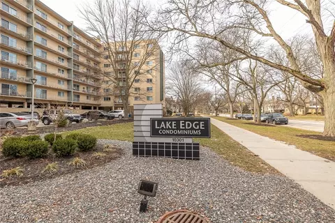 10301 Lake Ave #611, Cleveland, OH 44102