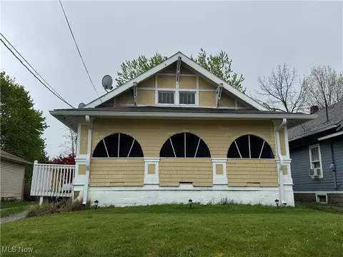 968 Cole Ave, Akron, OH 44306