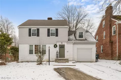 901 Englewood Rd, Cleveland Heights, OH 44121