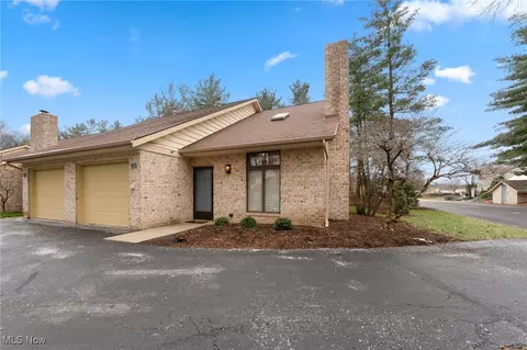 1260 Boardman-canfield Rd # 29, Boardman, OH 44512 photo 2