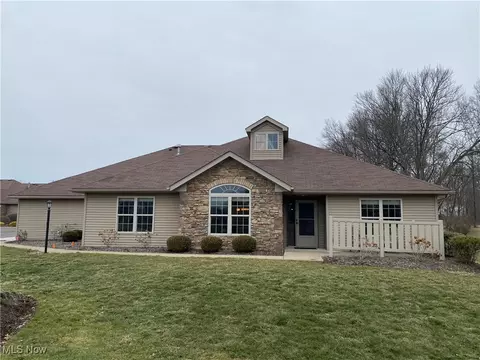 8406 Fiddlers Creek Cir NW, North Canton, OH 44720