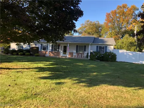 3985 Atlantic Ave, Ashtabula, OH 44004 photo 3