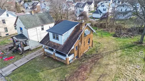 1737 Midland Ave, Youngstown, OH 44509
