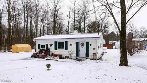6668 4th Ave, Andover, OH 44003
