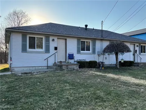 270 Walnut St, Leetonia, OH 44431