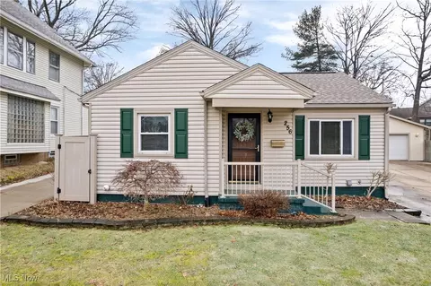 256 S Firestone Blvd, Akron, OH 44301