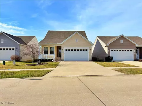 3472 Robin Ln, Lorain, OH 44053