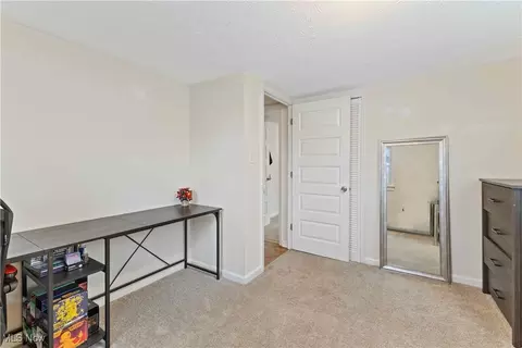 371 Abbe Rd N, Elyria, OH 44035 photo 14