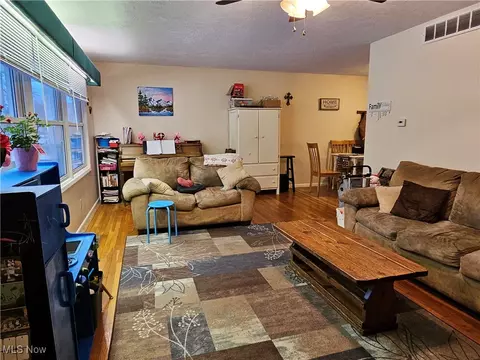 Living - 2322 W 13th St, Ashtabula, OH 44004 photo 2 of 2