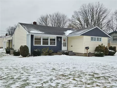 2322 W 13th St, Ashtabula, OH 44004