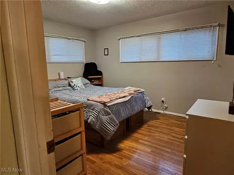 Bedroom - 2322 W 13th St, Ashtabula, OH 44004 photo 3 of 3